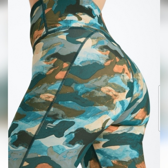 Fabletics Define PowerHold® High-Waisted 7/8 Legging Small - Picture 9 of 11